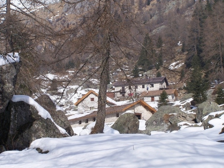 Rifugi e Bivacchi d''Italia.......